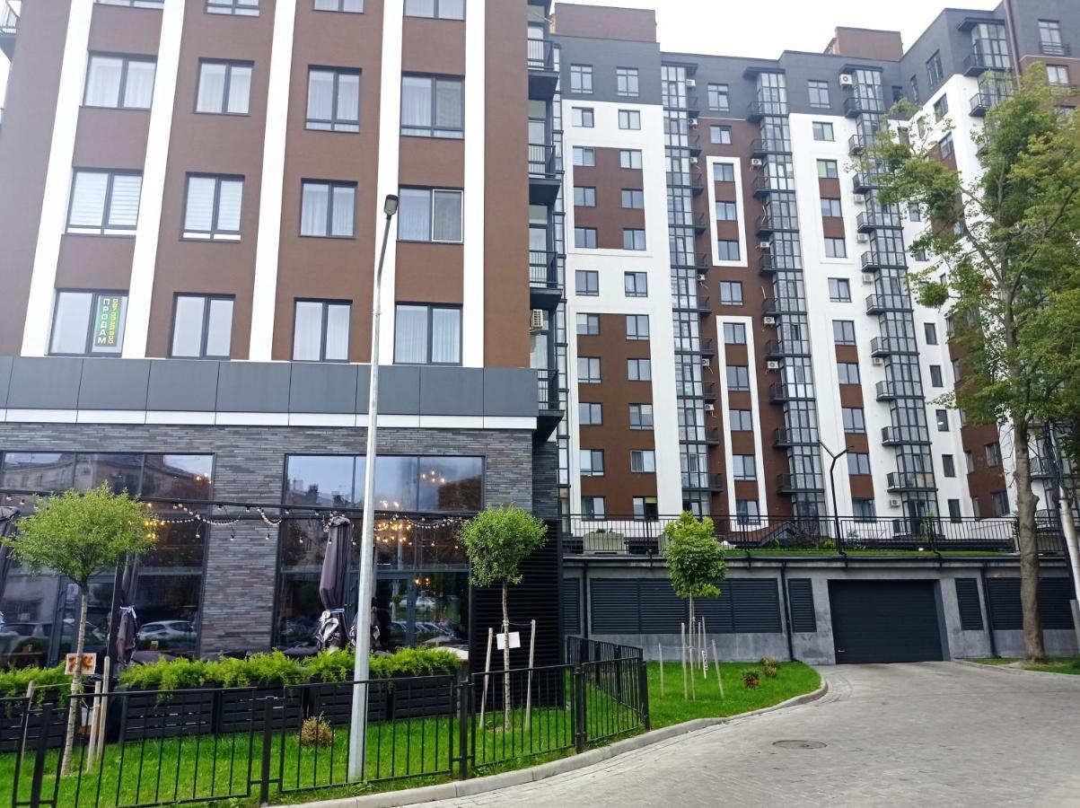 VIP apartment у центрі міста, новобудЖК Театральний,дуже простора Ровно Экстерьер фото
